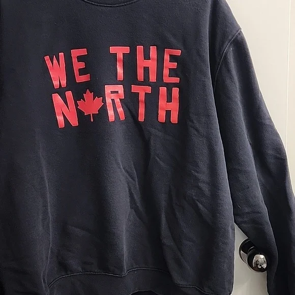 Sweatshirt - Picture 2 of 5